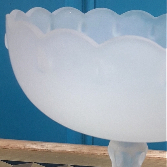 Vintage Glass Pedestal Dish Rare Frosted Glass Indiana Viking Collectible Decor - Picture 4 of 12